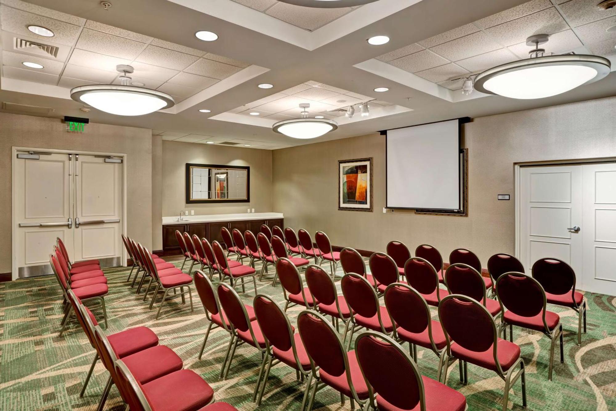 Embassy Suites Fort Myers - Естеро Екстер'єр фото