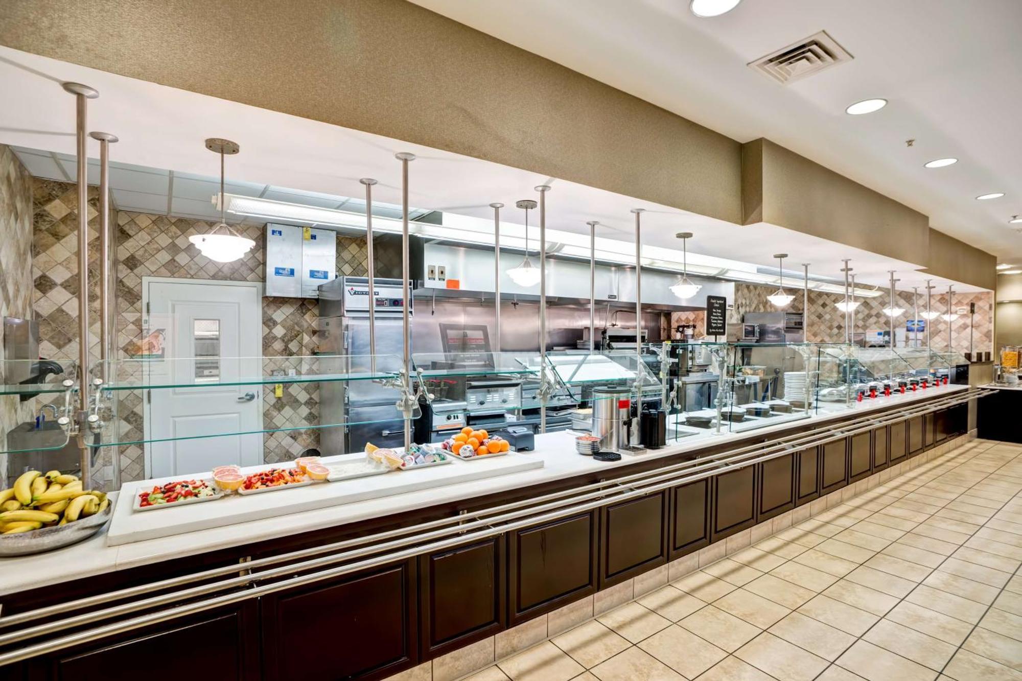 Embassy Suites Fort Myers - Естеро Екстер'єр фото
