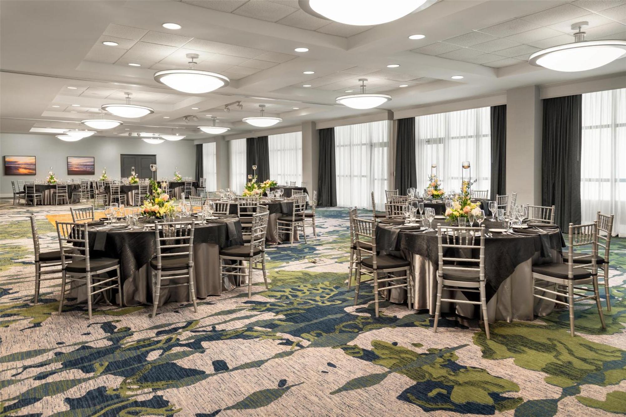 Embassy Suites Fort Myers - Естеро Екстер'єр фото