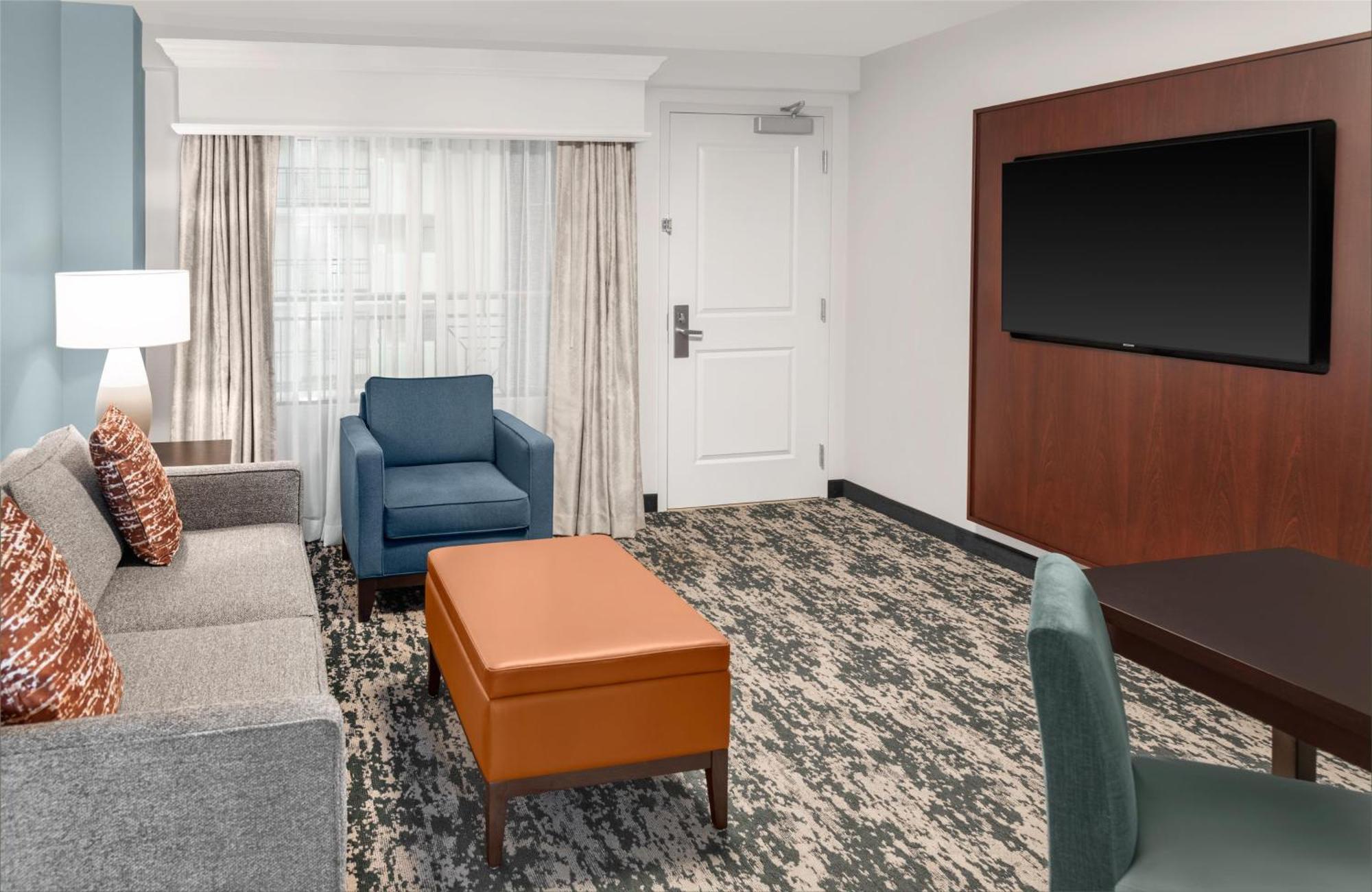 Embassy Suites Fort Myers - Естеро Екстер'єр фото