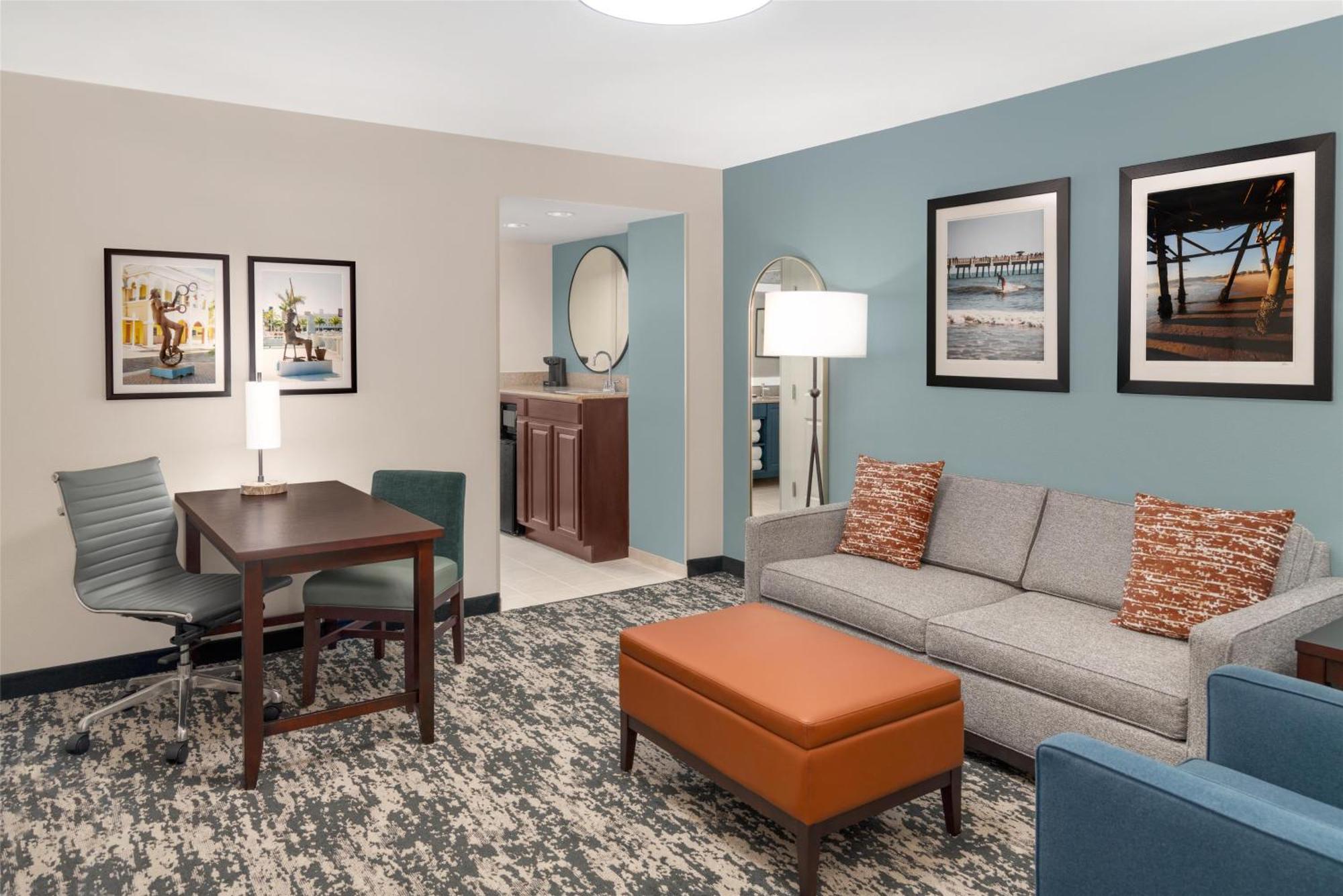 Embassy Suites Fort Myers - Естеро Екстер'єр фото