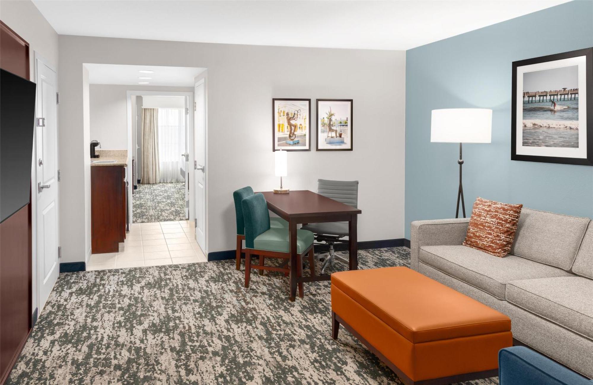 Embassy Suites Fort Myers - Естеро Екстер'єр фото