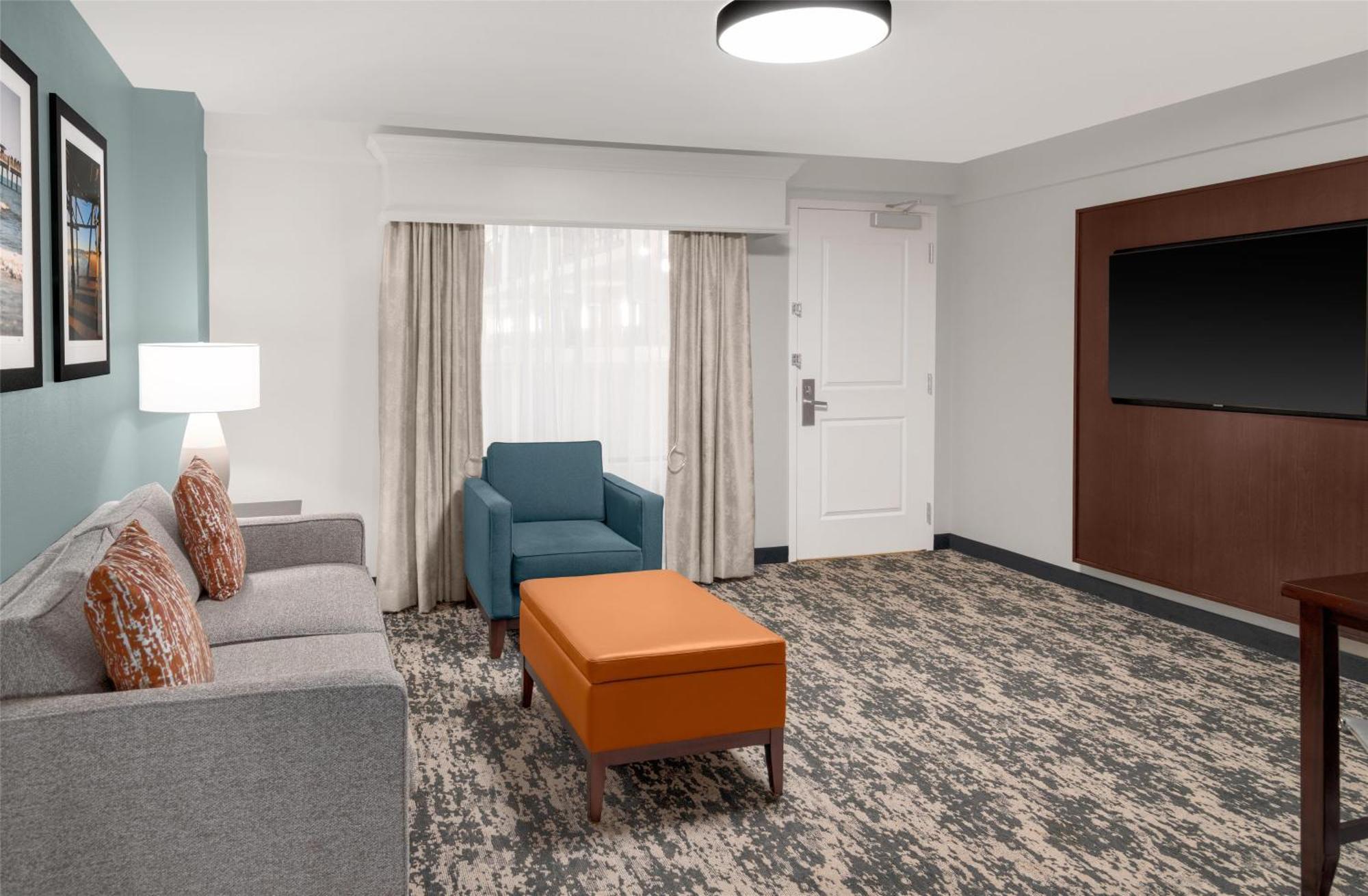 Embassy Suites Fort Myers - Естеро Екстер'єр фото