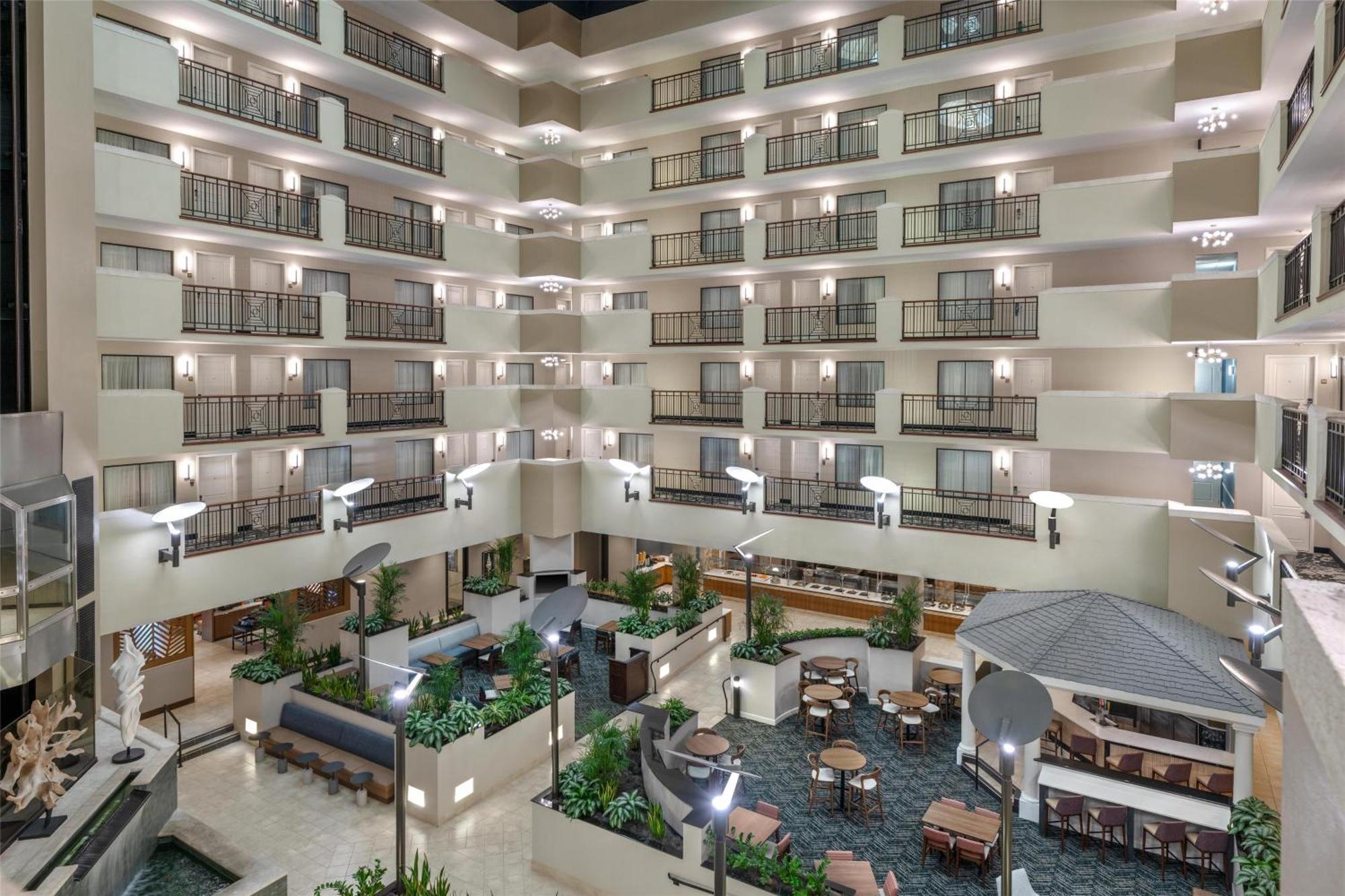 Embassy Suites Fort Myers - Естеро Екстер'єр фото